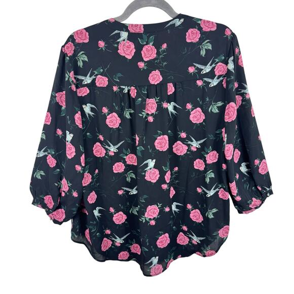 Torrid Black Roses Birds 3/4 Sleeve Lightweight Chiffon Blouse Size L - Picture 3 of 8